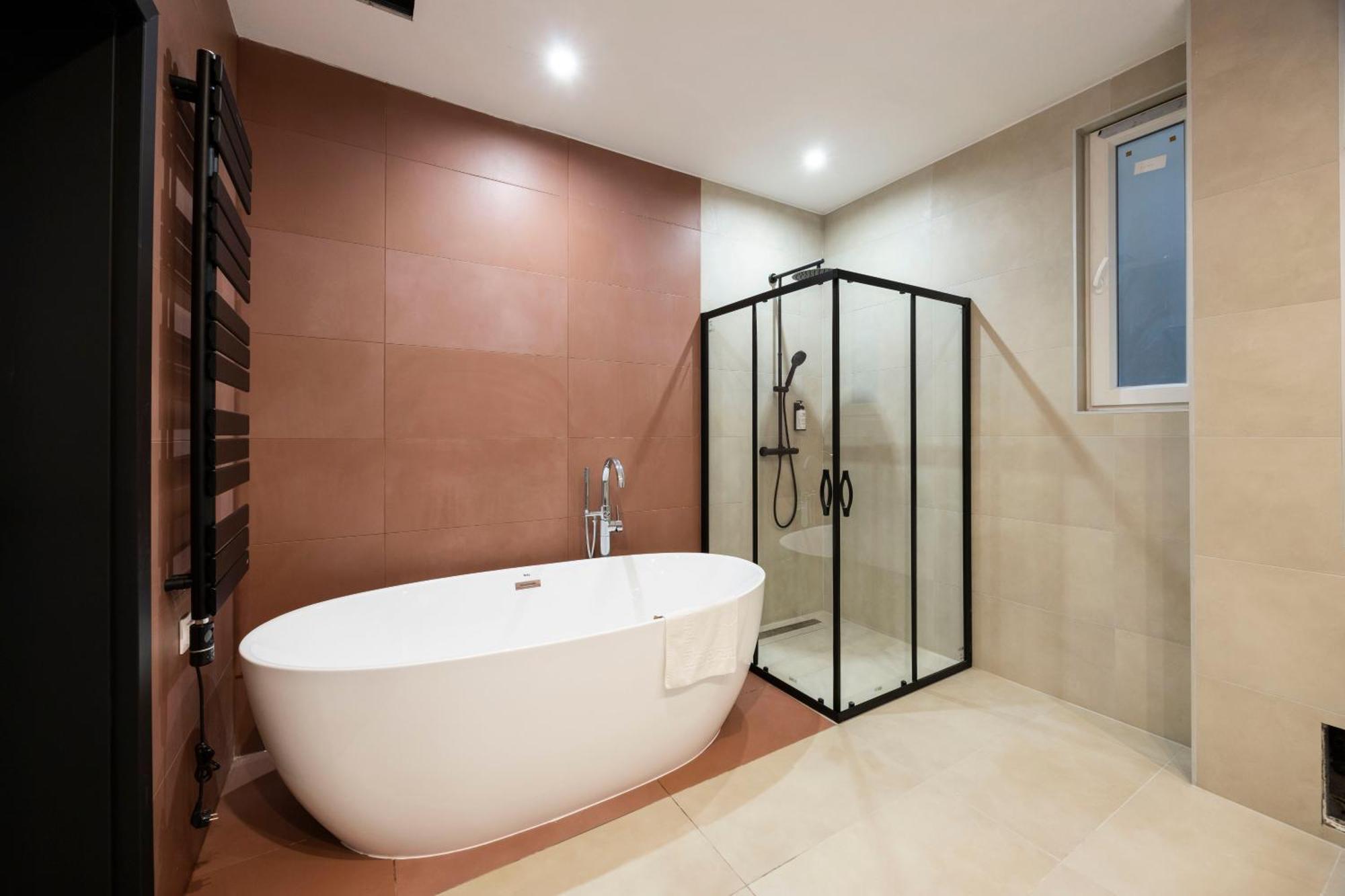 Exclusive Central 3Bedrm Stylish Residence By Prestige Homes ブダペスト エクステリア 写真