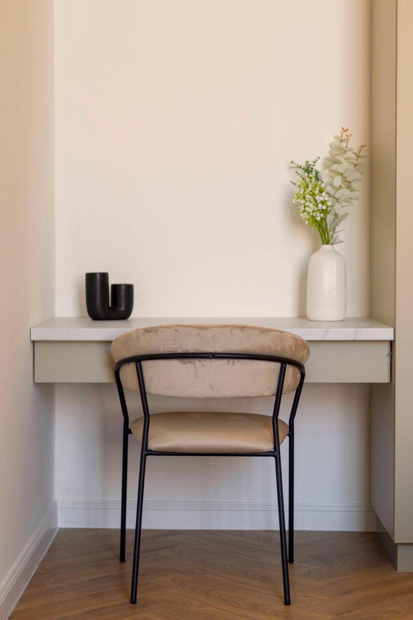 Exclusive Central 3Bedrm Stylish Residence By Prestige Homes ブダペスト エクステリア 写真